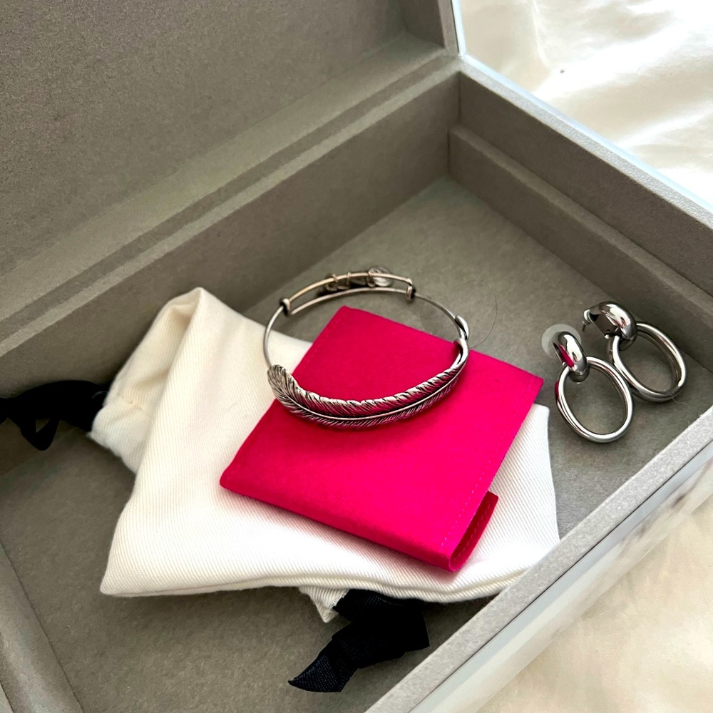 Alex and Ani Quill Feather Bracelet